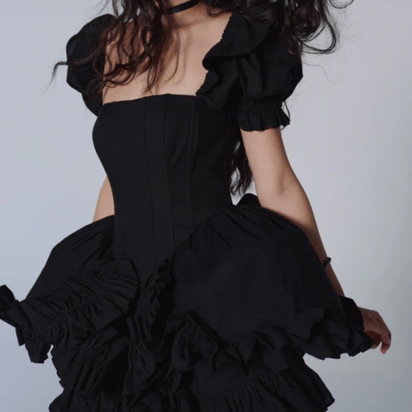 SELKIE NWT The Caviar Countess Dress Black in Medium - Picture 2 of 5